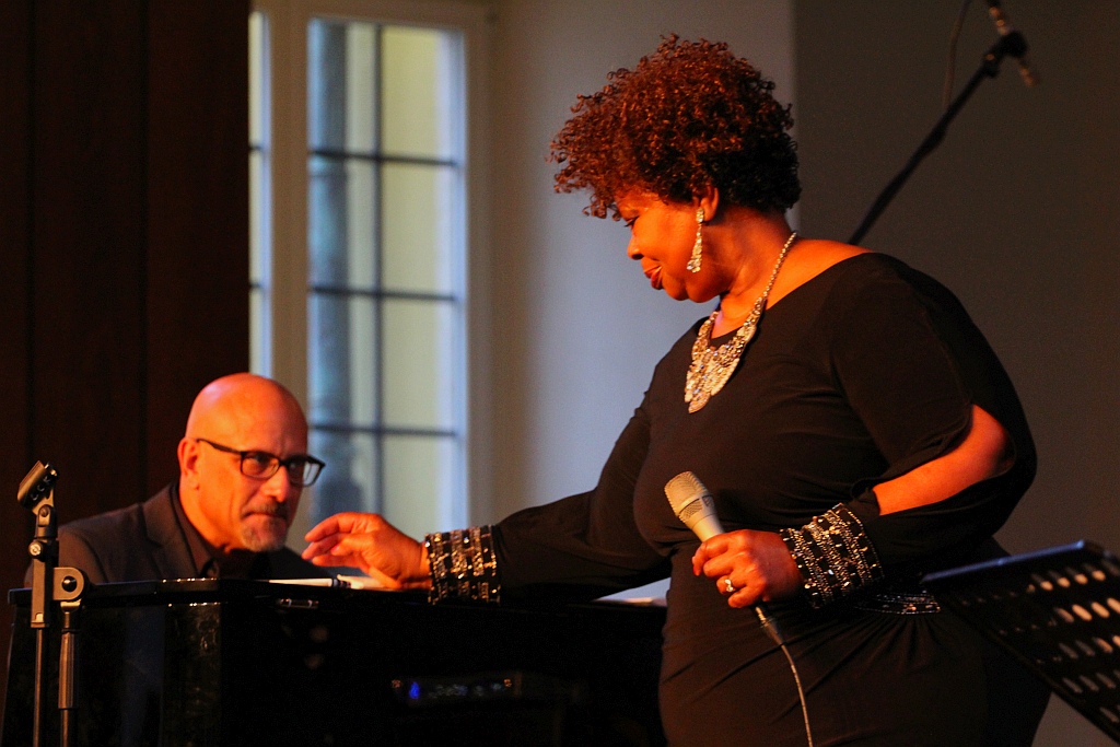 Pełna Sala Maneżowa na koncercie Deborah Brown Quartet