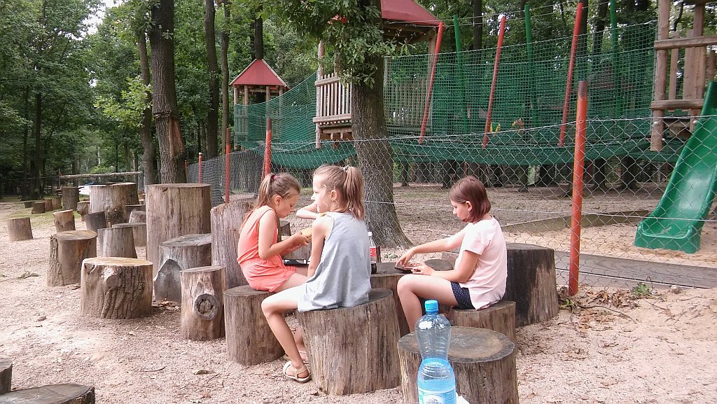 Wycieczka do Nowych Łąk dzieci z Domu Kultury Atrium