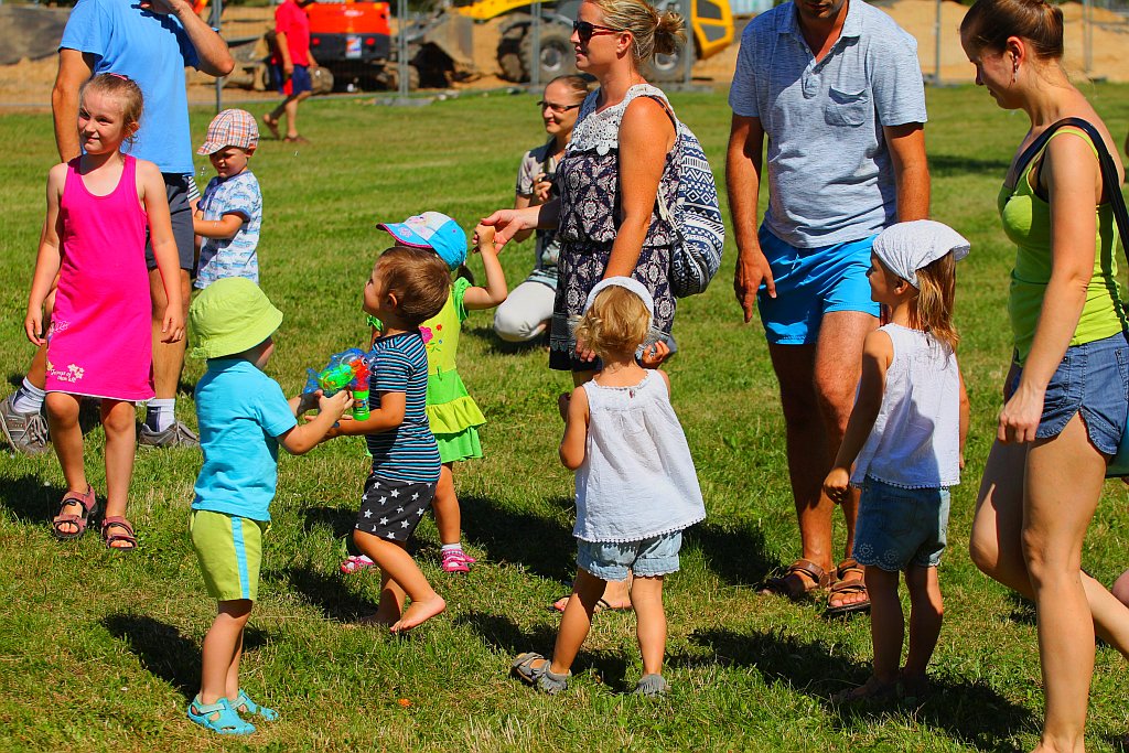 Festiwal Baniek Mydlanych w Parku Bielańskim w Legnicy