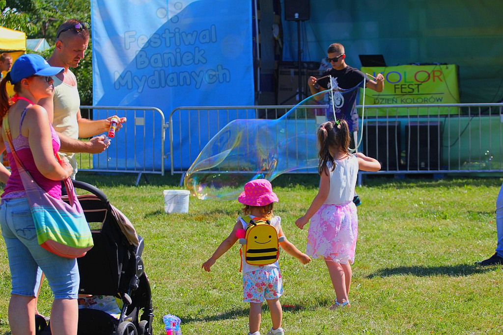 Festiwal Baniek Mydlanych w Parku Bielańskim w Legnicy