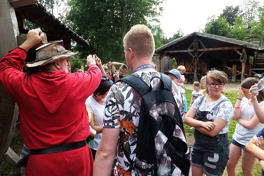 Uczestnicy kolonii TPD w zwiedzili Żelazny Tygiel Waloński