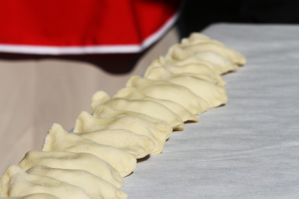 Wanda Łysy nową mistrzynią Legnicy w lepieniu pierogów