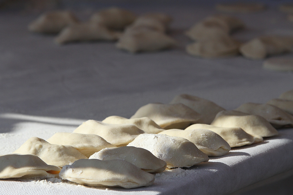 Wanda Łysy nową mistrzynią Legnicy w lepieniu pierogów