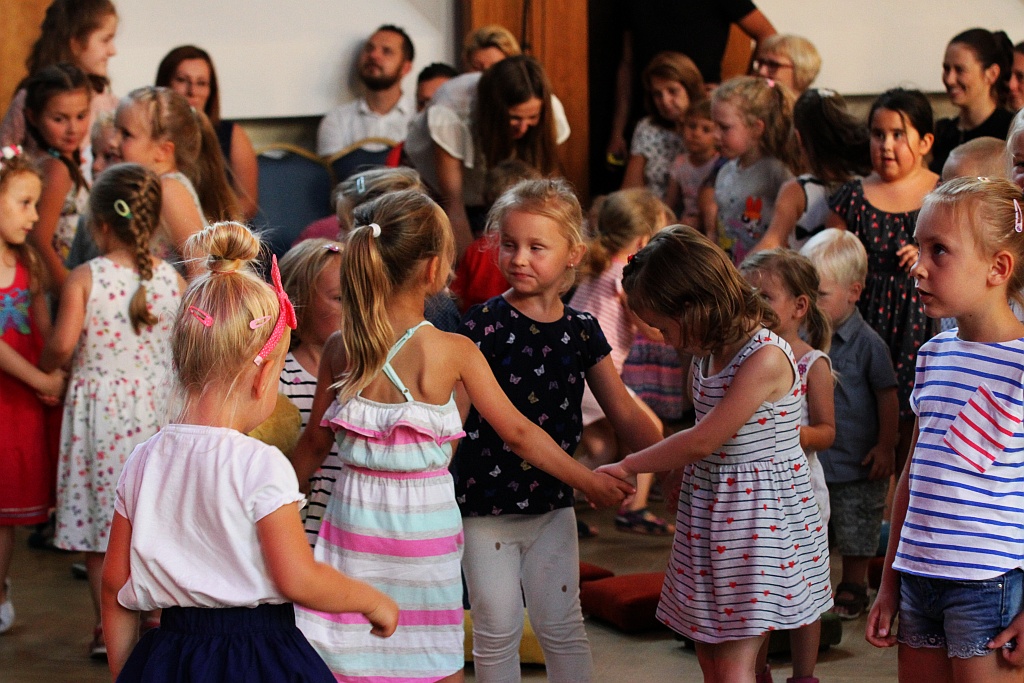 Spektakl „Pan Tenorek w krainie bajek” w sali Maneżowej