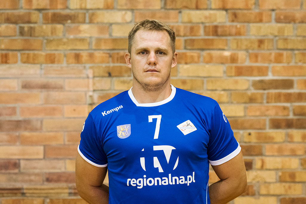 Szczypiorniści Siódemki Miedź Legnica już po sesji zdjęciowej