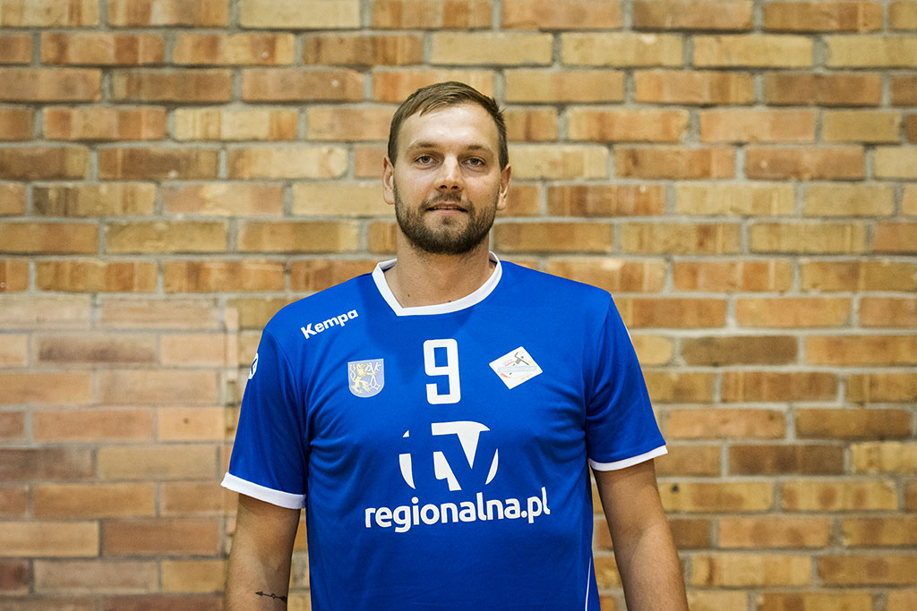 Szczypiorniści Siódemki Miedź Legnica już po sesji zdjęciowej