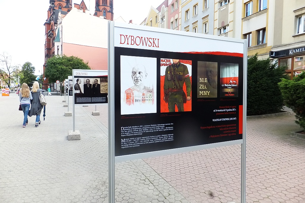 Wystawa poświęcona majorowi Władysławowi Dybowskiemu