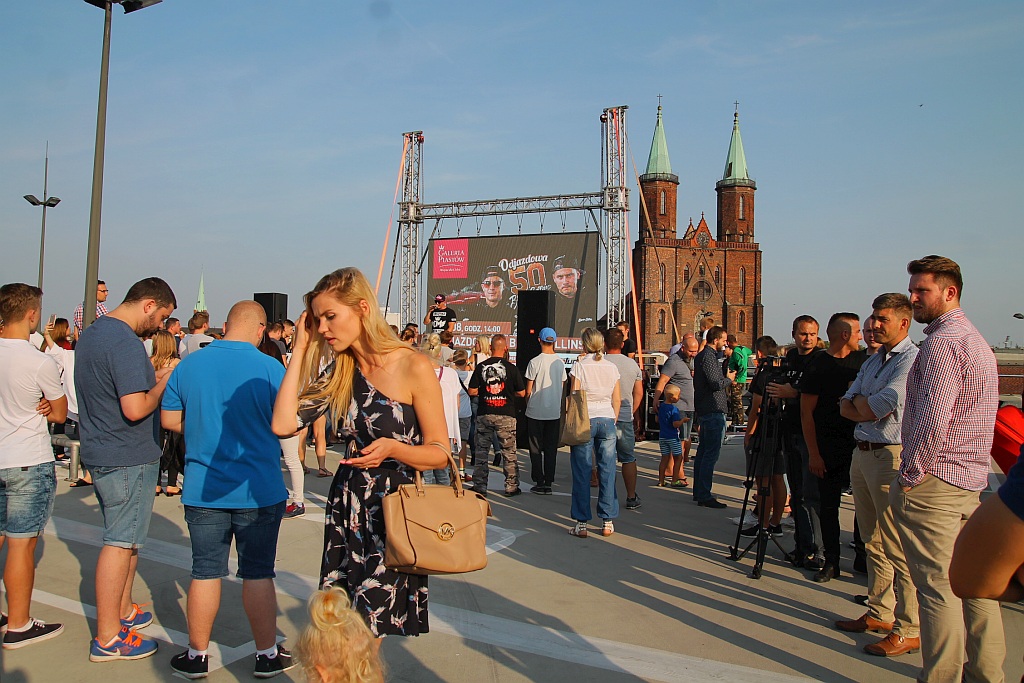 W Galerii Piastów rozpoczęła swój rajd „Odjazdowa 50”