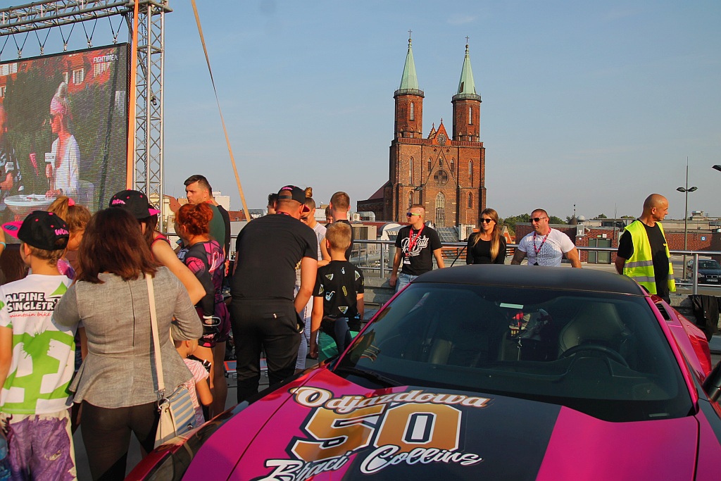 W Galerii Piastów rozpoczęła swój rajd „Odjazdowa 50”