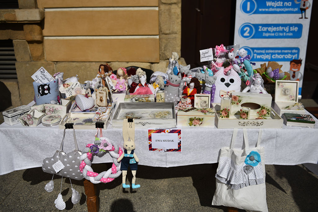 V Legnicki Festiwal Kultur na dziedzińcu Akademii Rycerskiej