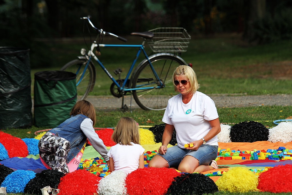 Już drugi raz legniczanie zjedli wspólne śniadanie w parku