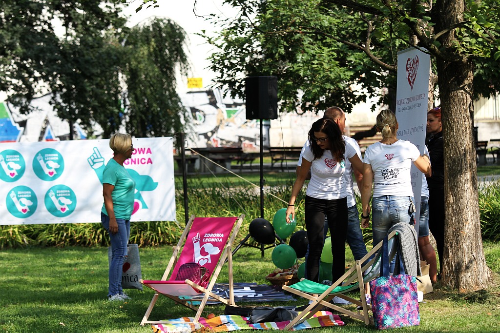 Już drugi raz legniczanie zjedli wspólne śniadanie w parku