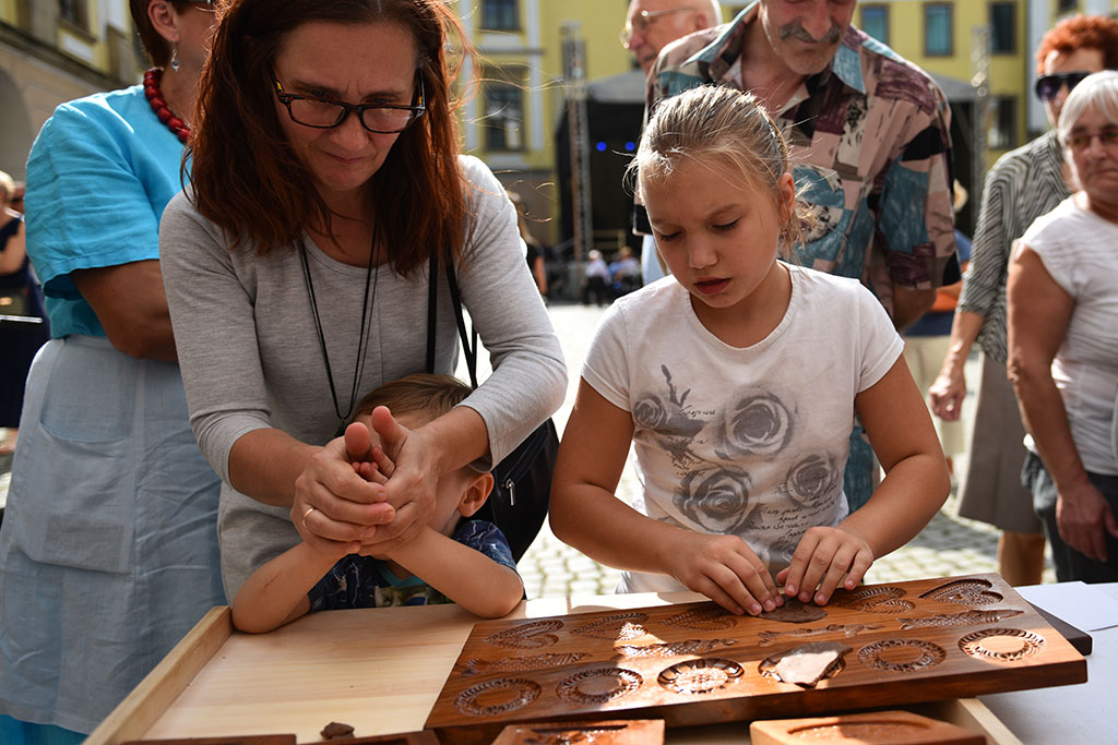 V Legnicki Festiwal Kultur na dziedzińcu Akademii Rycerskiej