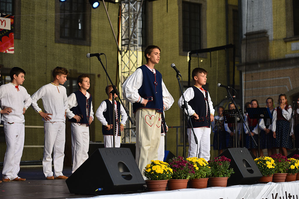 V Legnicki Festiwal Kultur na dziedzińcu Akademii Rycerskiej