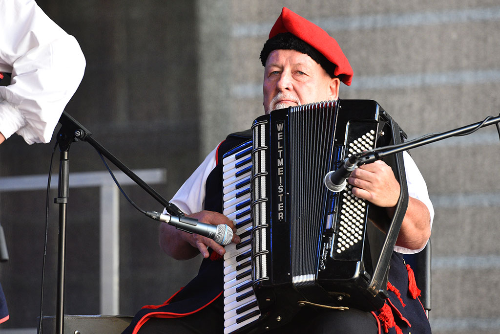 V Legnicki Festiwal Kultur na dziedzińcu Akademii Rycerskiej