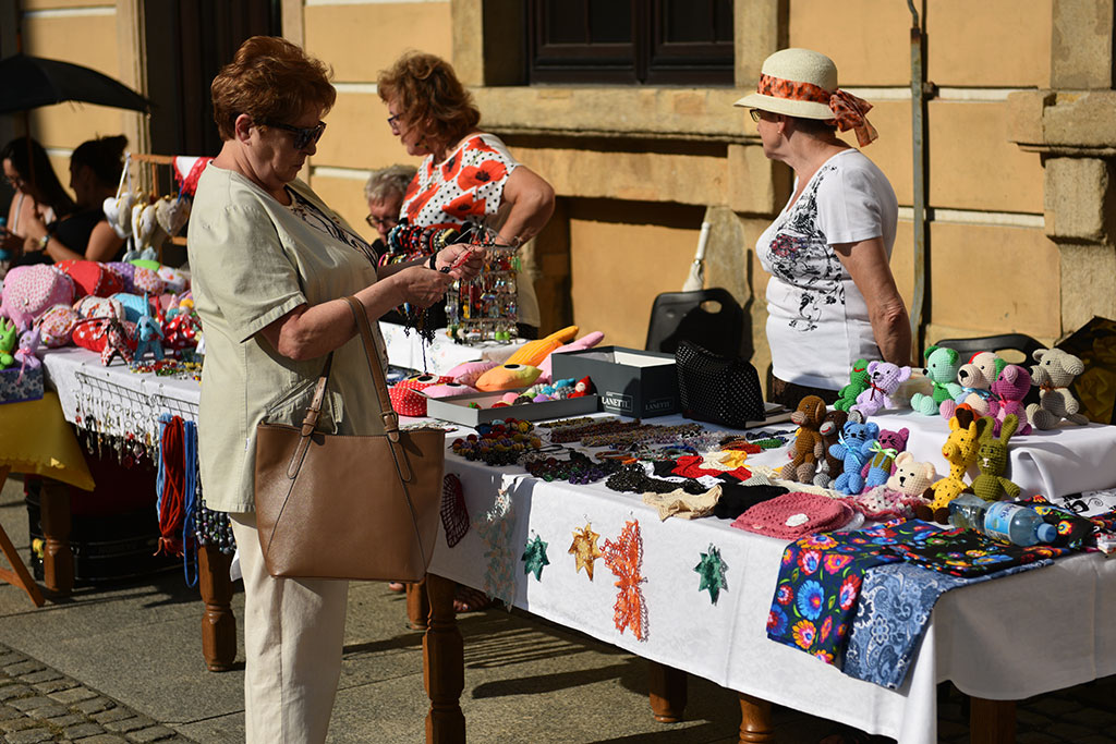 V Legnicki Festiwal Kultur na dziedzińcu Akademii Rycerskiej