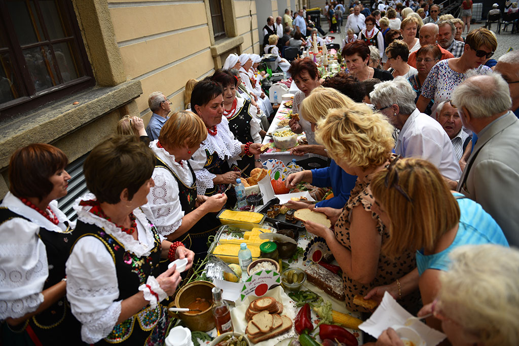 V Legnicki Festiwal Kultur na dziedzińcu Akademii Rycerskiej