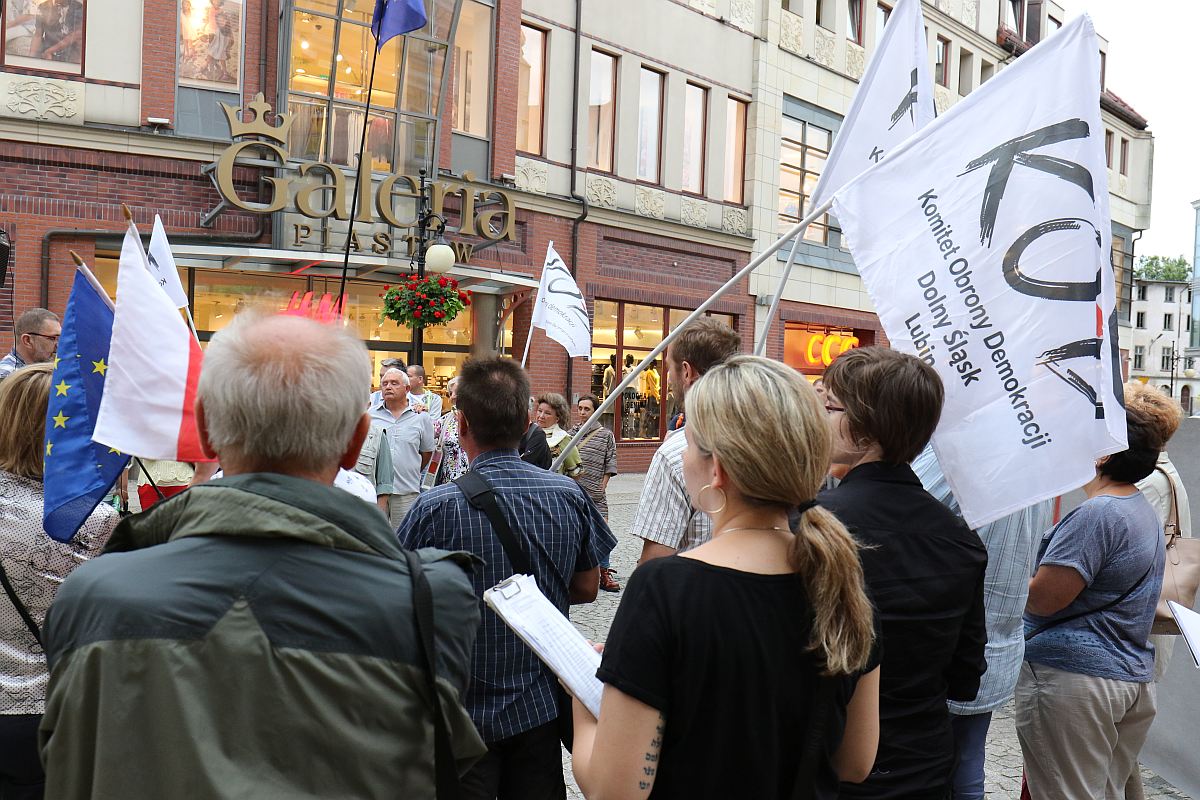 Związek zawodowy zwany „Solidarnością” zakłamuje historię