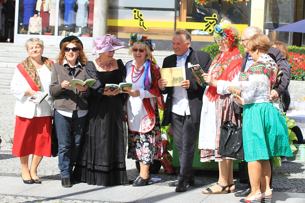 W rynku odbyło się wspólne czytanie „Wesela” Wyspiańskiego
