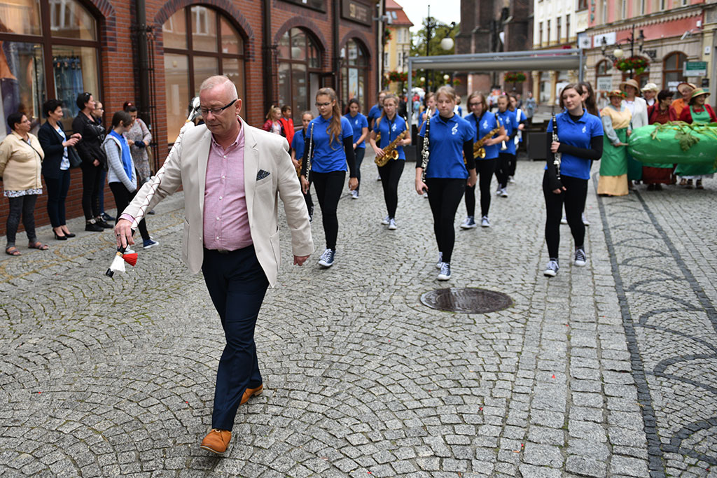 W legnickim rynku odbyło się wielkie „Święto Ogórka”
