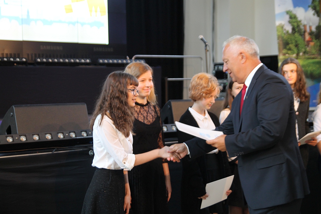 Miejska inauguracja roku szkolnego odbyła się w Sali Maneżowej