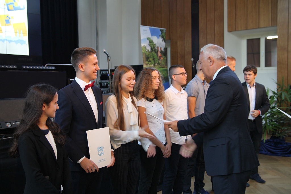 Miejska inauguracja roku szkolnego odbyła się w Sali Maneżowej