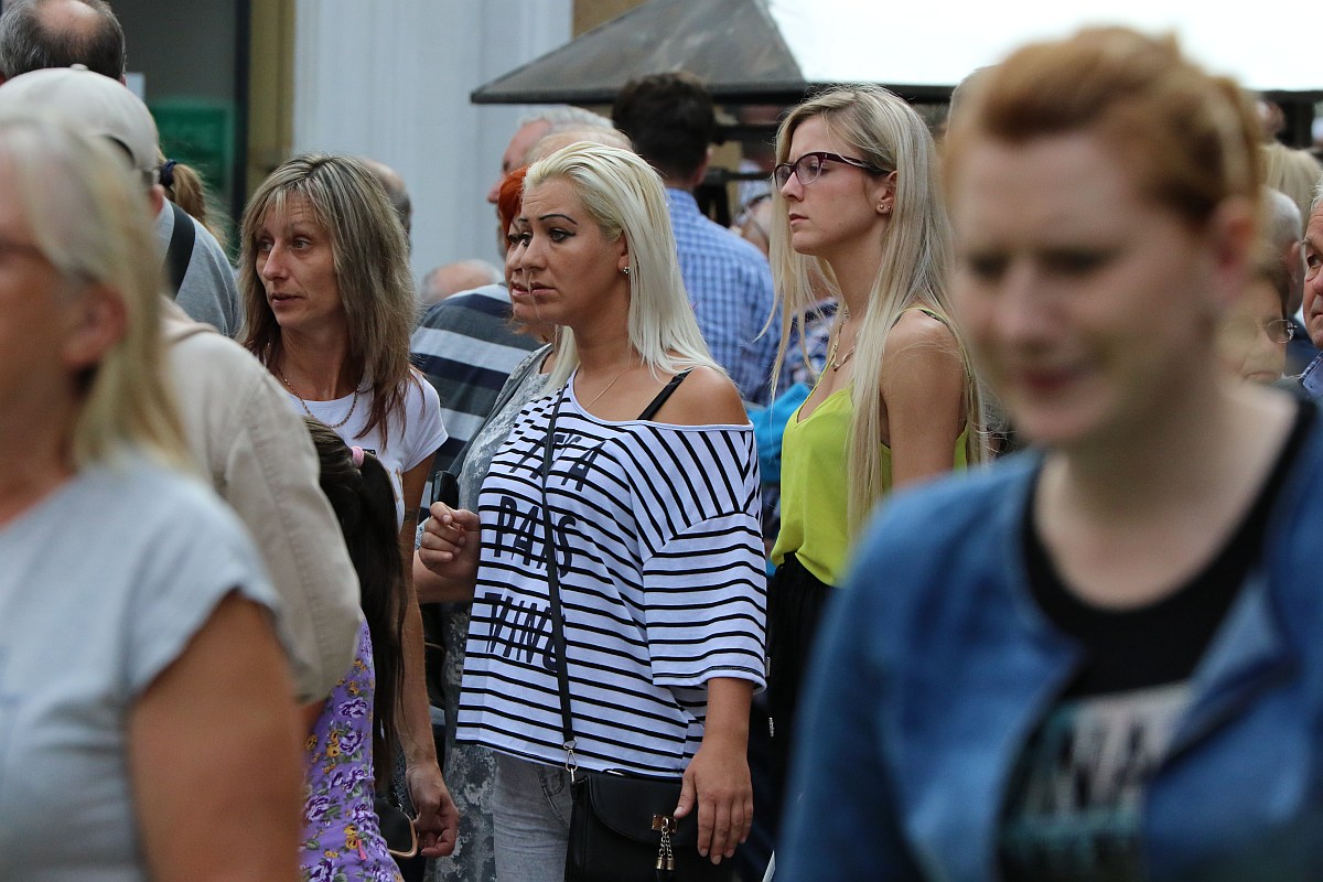Ukochana ulica legniczan zaprosiła na imieniny cz. 1