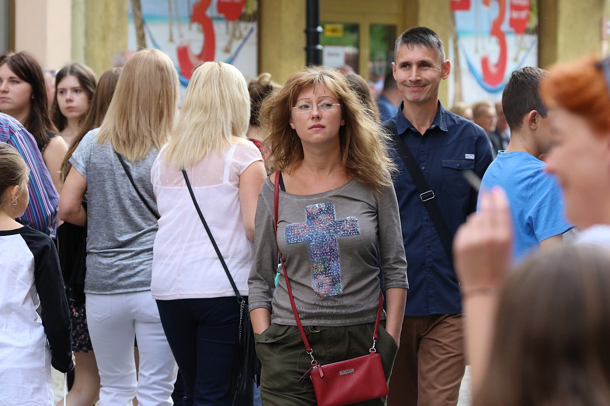 Ukochana ulica legniczan zaprosiła na imieniny cz. 1