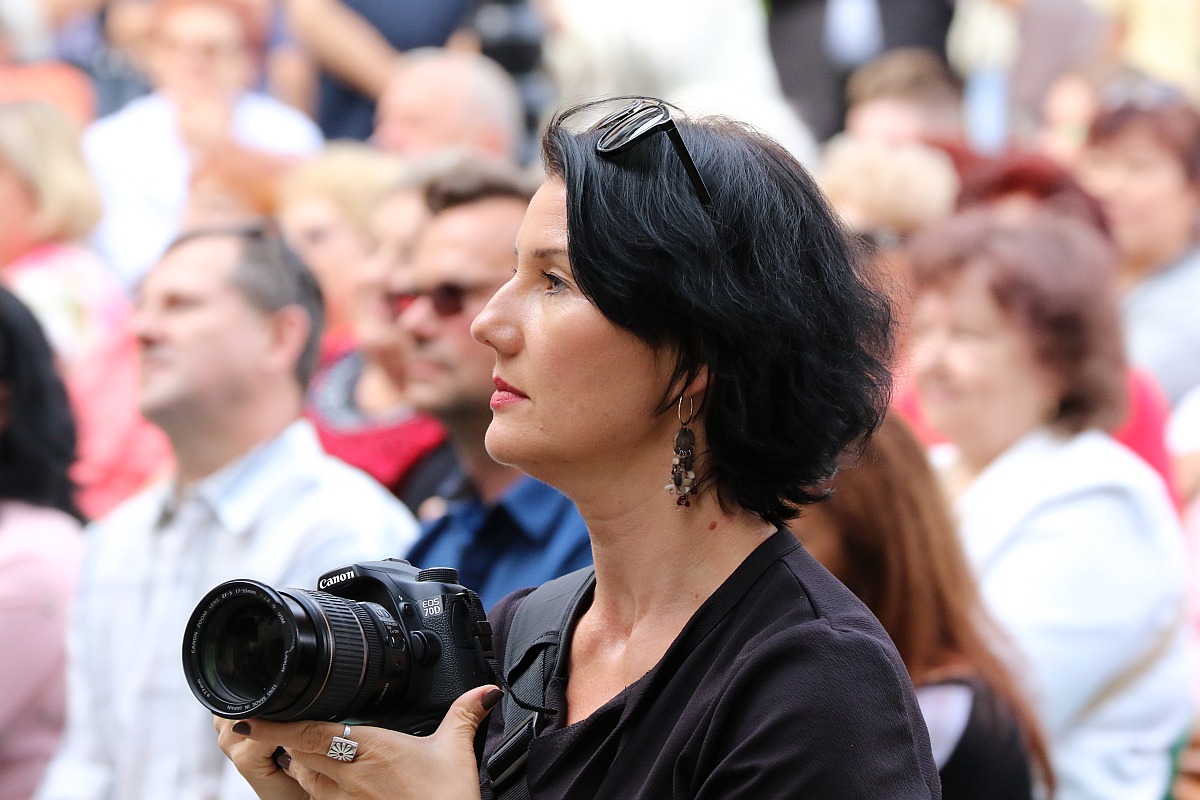 Ukochana ulica legniczan zaprosiła na imieniny cz. 1