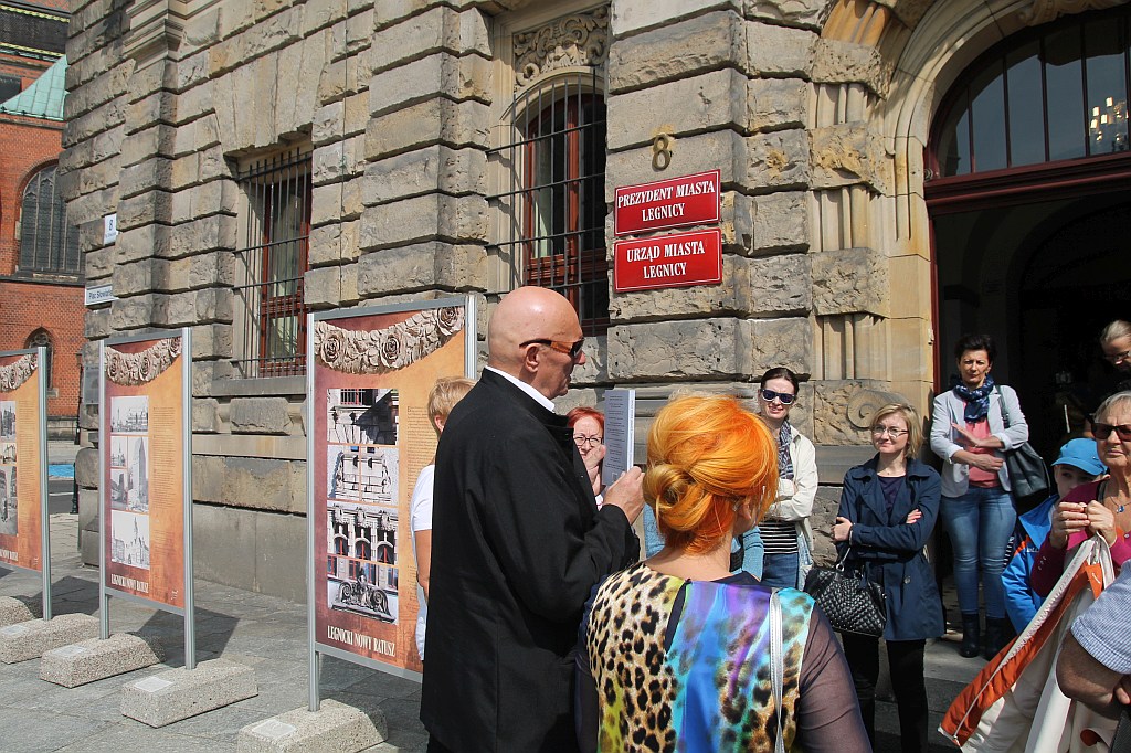 Legniczanie zwiedzali ratusz - siedzibę władz miejskich