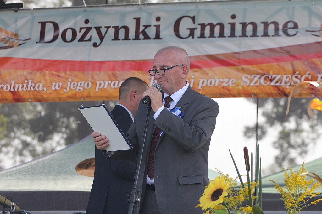 Gmina Legnickie Pole w sobotę bawiła się na dożynkach