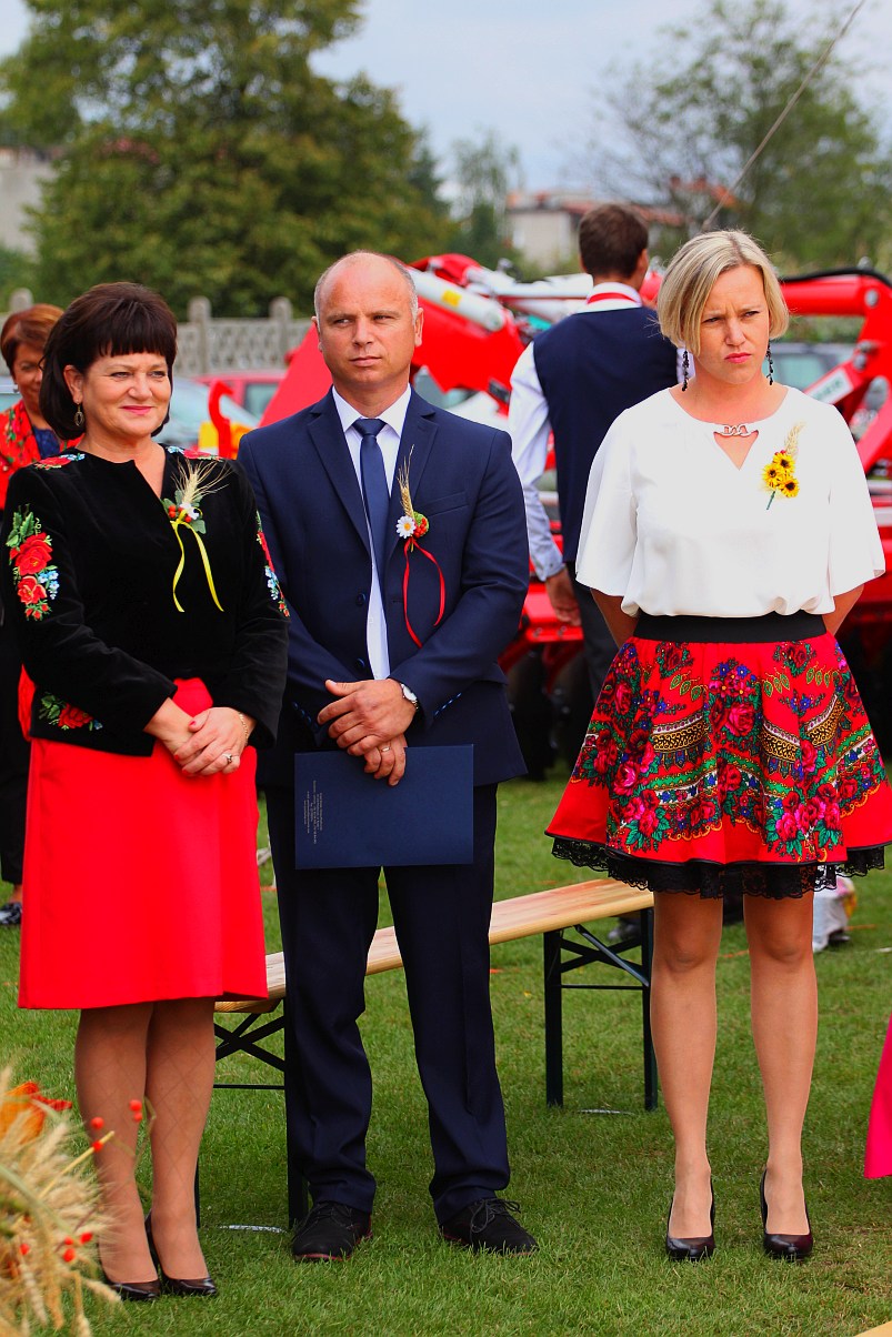 Na stadionie w Prochowicach odbyły się gminne dożynki