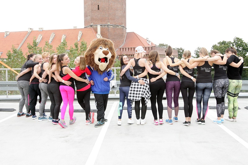Na dachu Galerii Piastów odbył się charytatywny maraton tańca