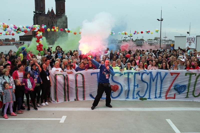 Na dachu Galerii Piastów odbył się charytatywny maraton tańca
