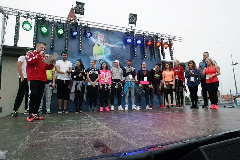 Na dachu Galerii Piastów odbył się charytatywny maraton tańca