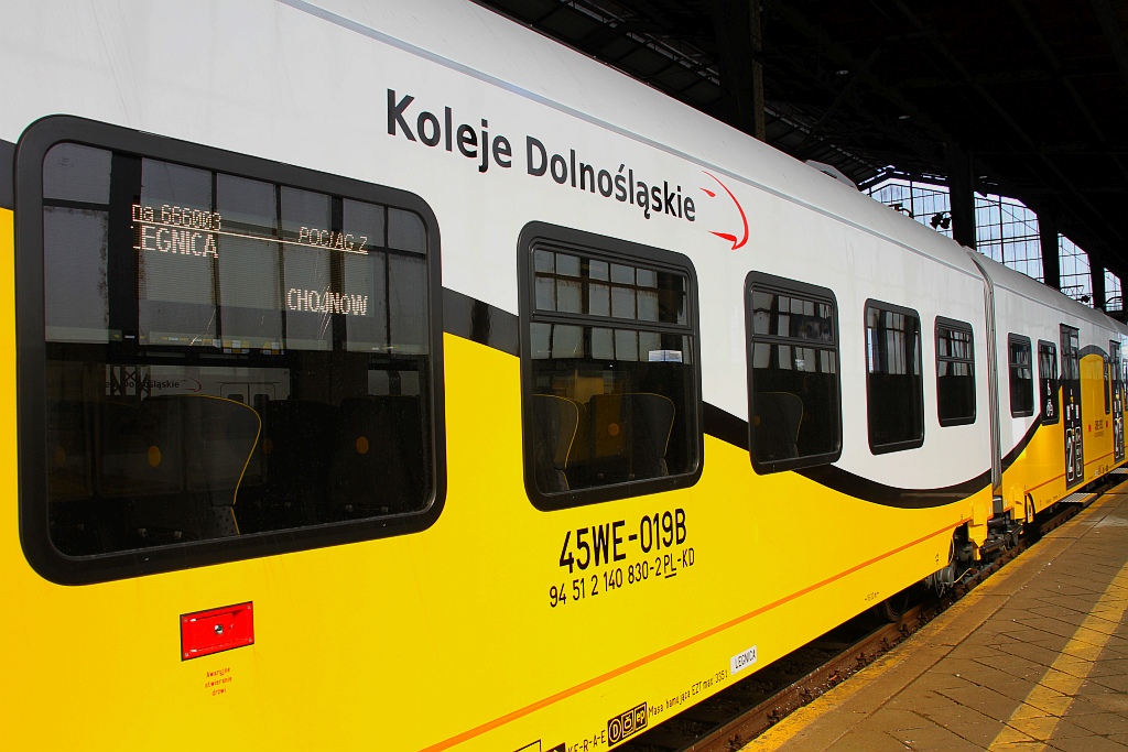 Koleje Dolnośląskie testują nowo zakupione pociągi 45 WE