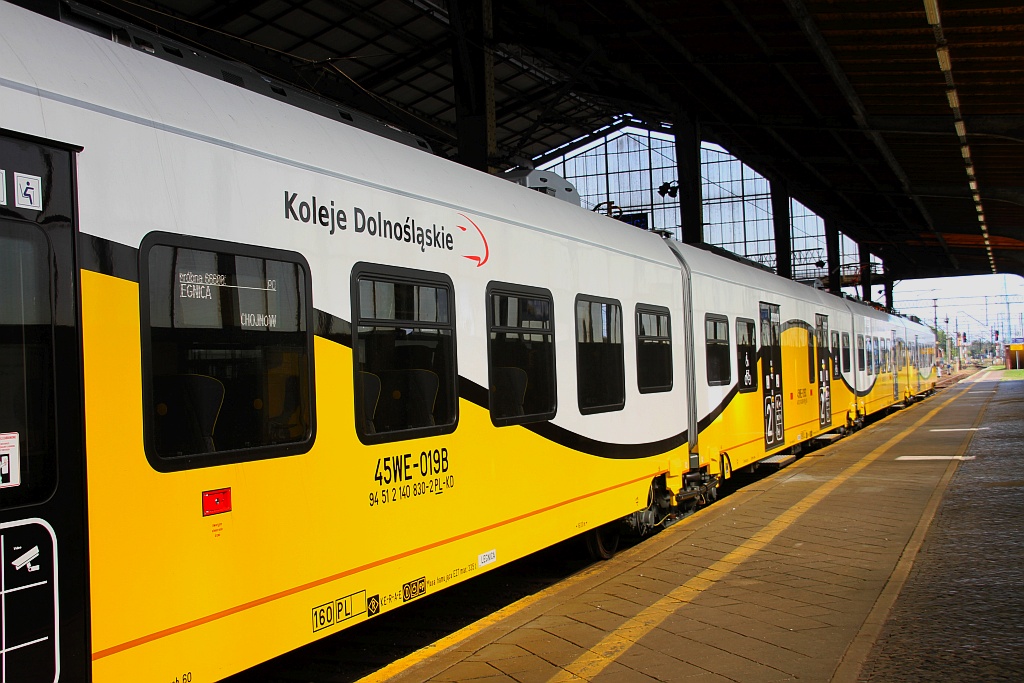 Koleje Dolnośląskie testują nowo zakupione pociągi 45 WE