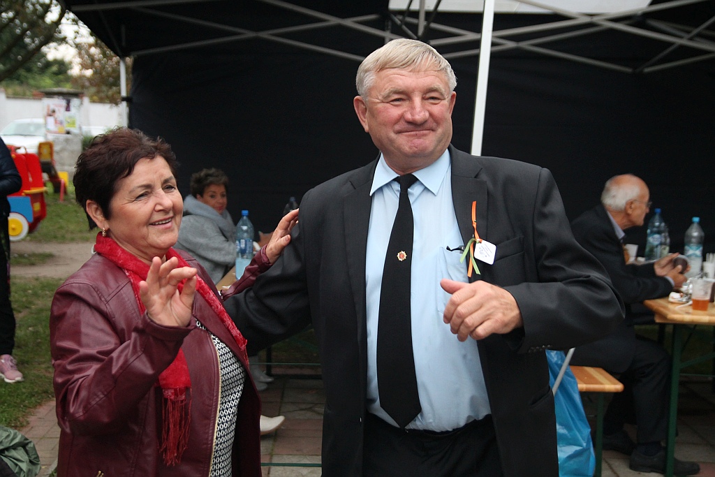 Na ludowo i folkowo zagrały zespoły w kunickiej Folk-Biesiadzie