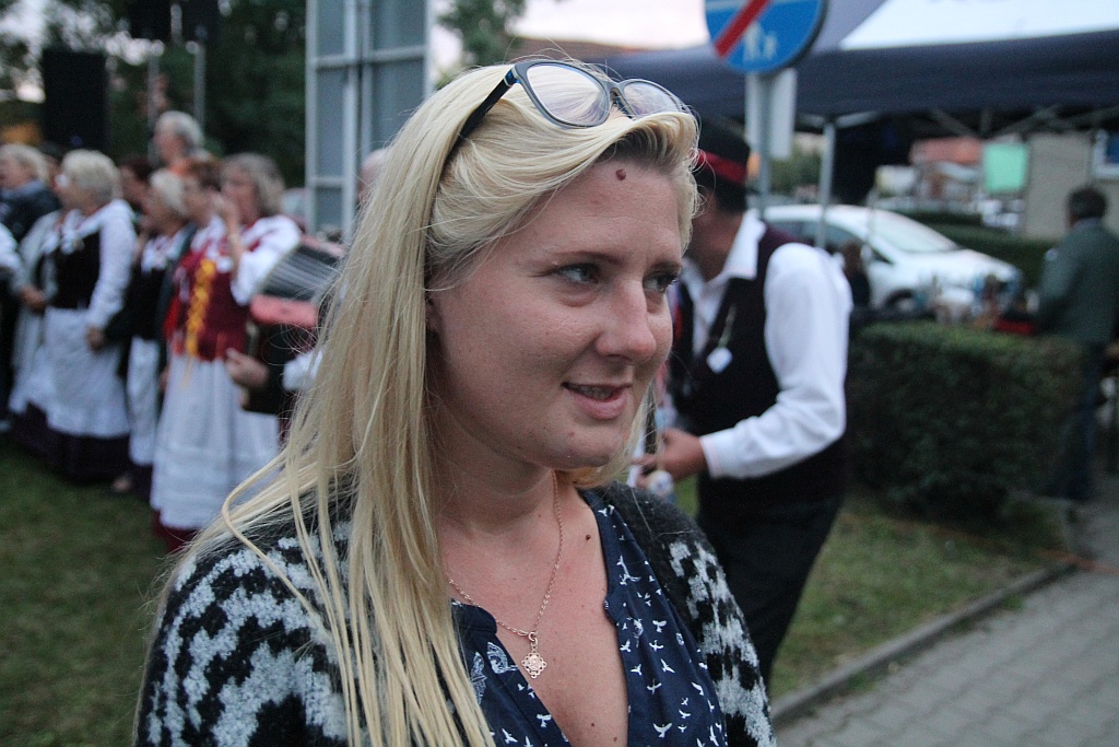 Na ludowo i folkowo zagrały zespoły w kunickiej Folk-Biesiadzie