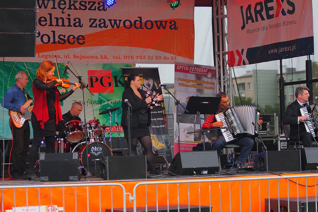 Festyn rodzinny w parafii Podwyższenia Krzyża Świętego