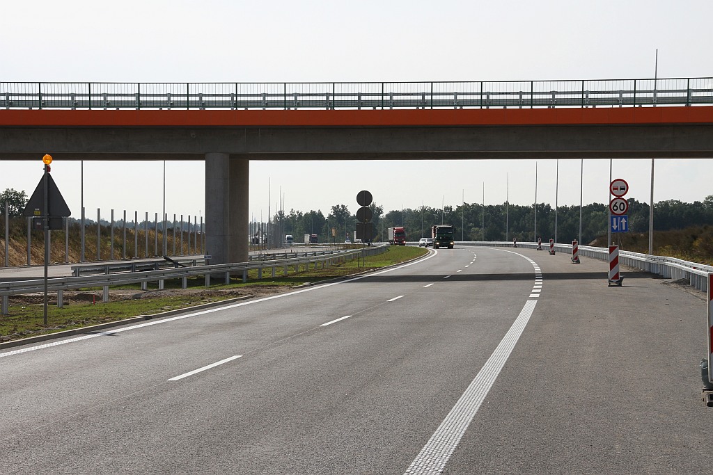 Jedziemy kolejnym nowo oddanym odcinkiem drogi expresowej S3