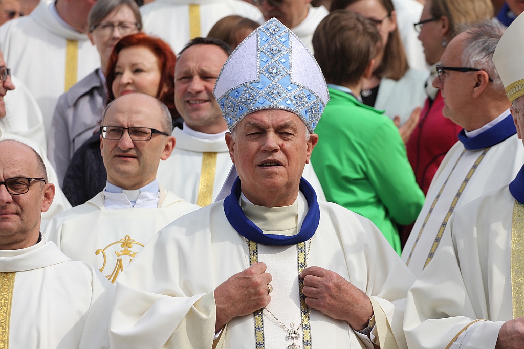 Blisko stu biblistów przyjechało na spotkanie do Legnicy