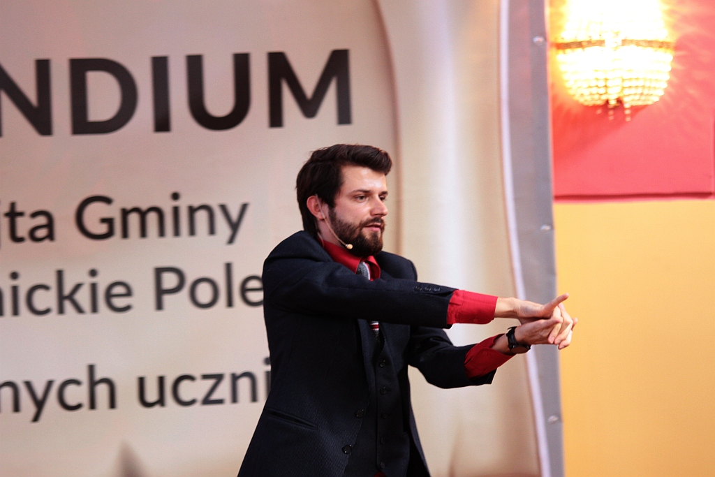 Wręczenie stypendiów ufundowanych przez wójta Legnickiego Pola