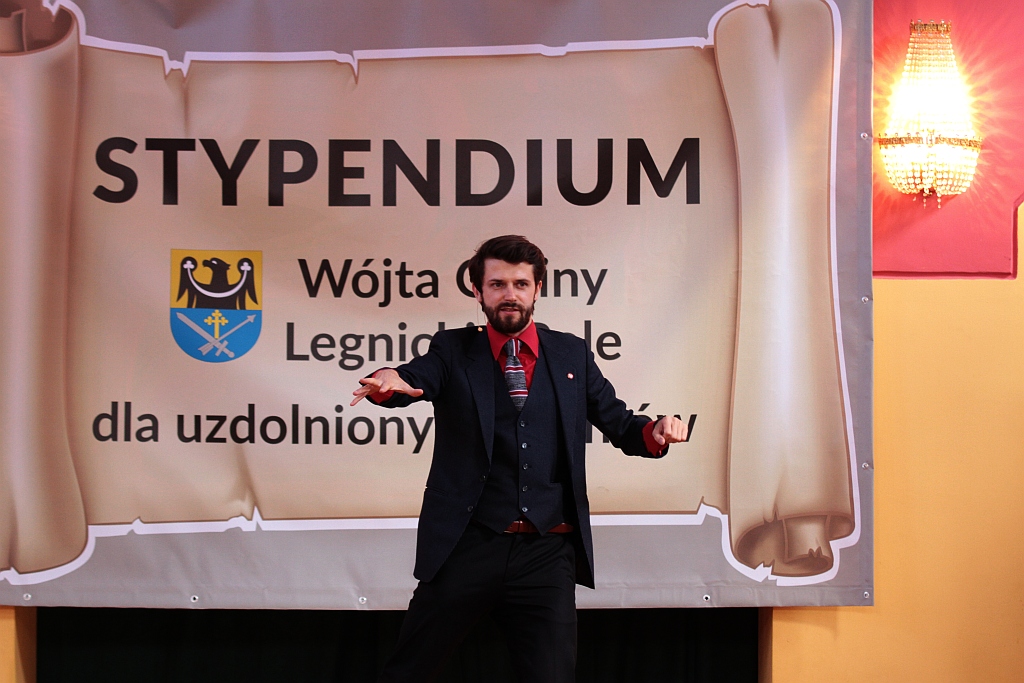 Wręczenie stypendiów ufundowanych przez wójta Legnickiego Pola