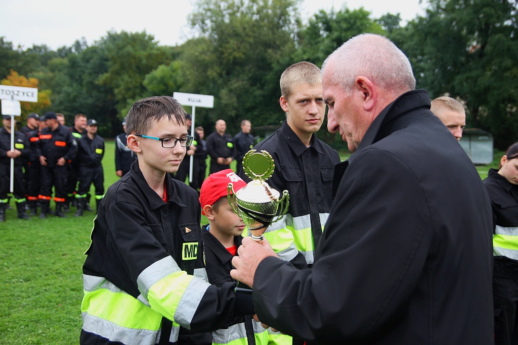 OSP w Krzywej najlepsze w zawodach pożarniczych