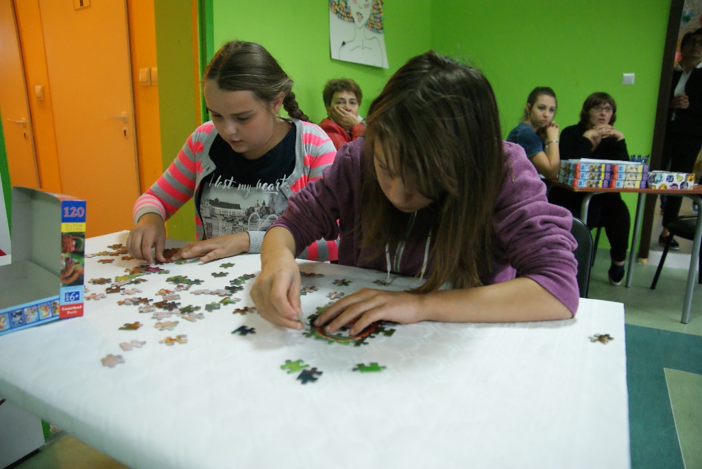 W Kunicach odbyły się mistrzostwa gminy w układaniu puzzli