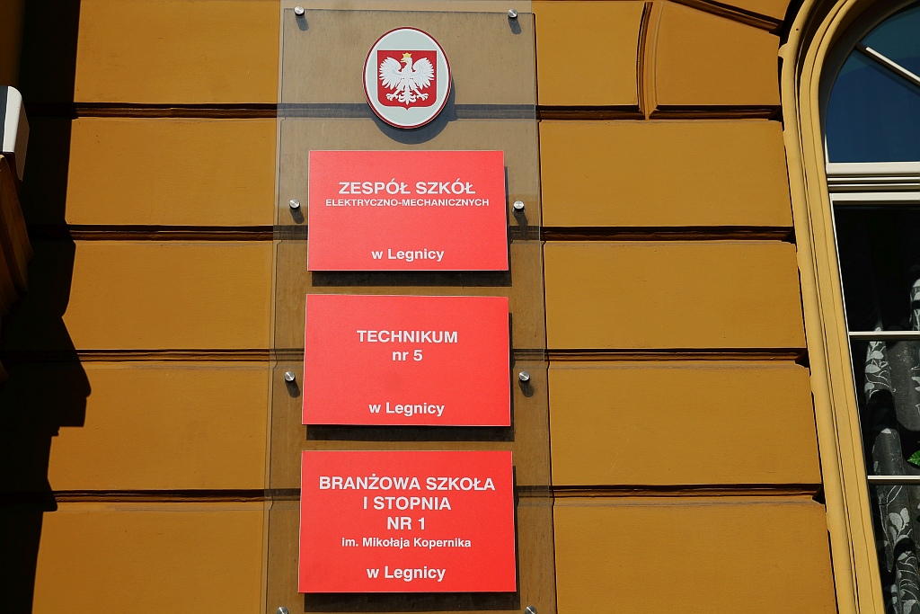 Byli pracownicy i uczniowie ZSEM byli gośćmi szkoły    
