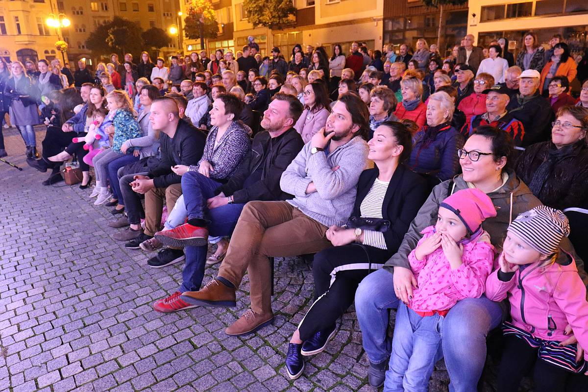 Podwójne Dno wystąpiło z okazji jubileuszu Teatru Modrzejewskiej