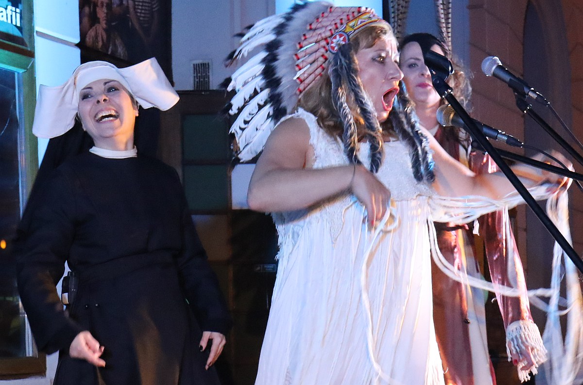 Podwójne Dno wystąpiło z okazji jubileuszu Teatru Modrzejewskiej