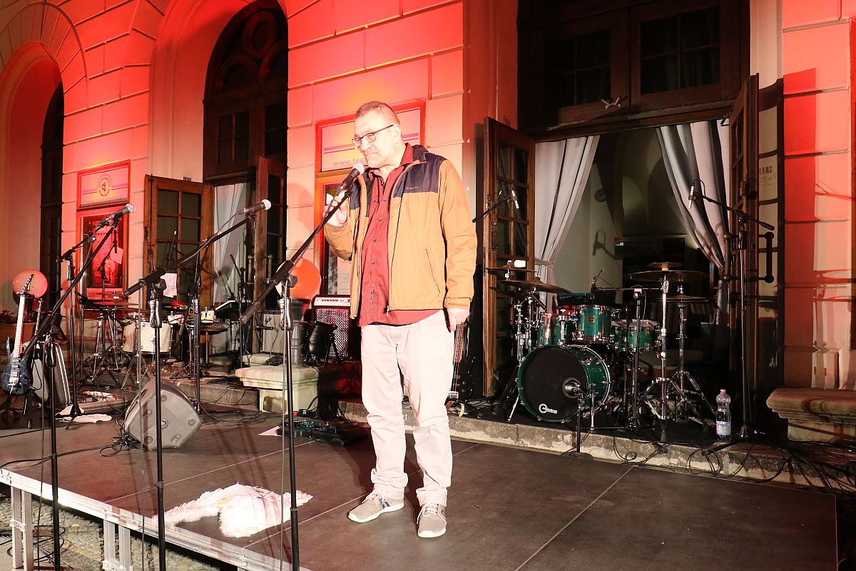 Podwójne Dno wystąpiło z okazji jubileuszu Teatru Modrzejewskiej